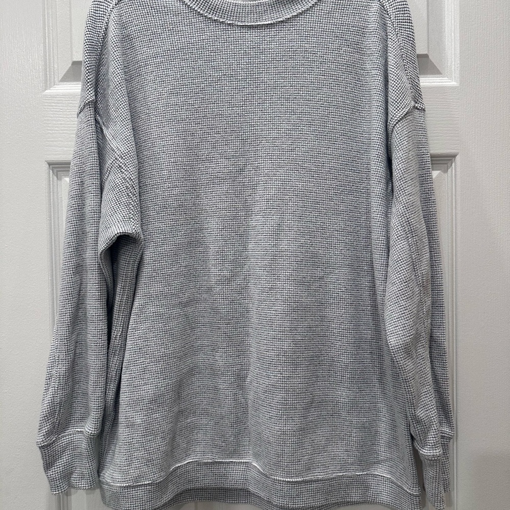 Aerie Women’s Crewneck Sweater in Light Gray